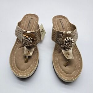 Alexis Bendel Women Gold Wedge‎ Sandals Thong Flower Embellishment Size 10